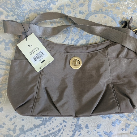 Purse - Picture 1 of 2